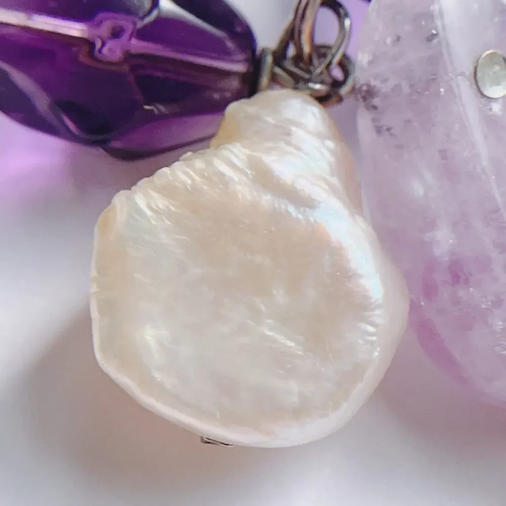 VTG Pendant Necklace 17